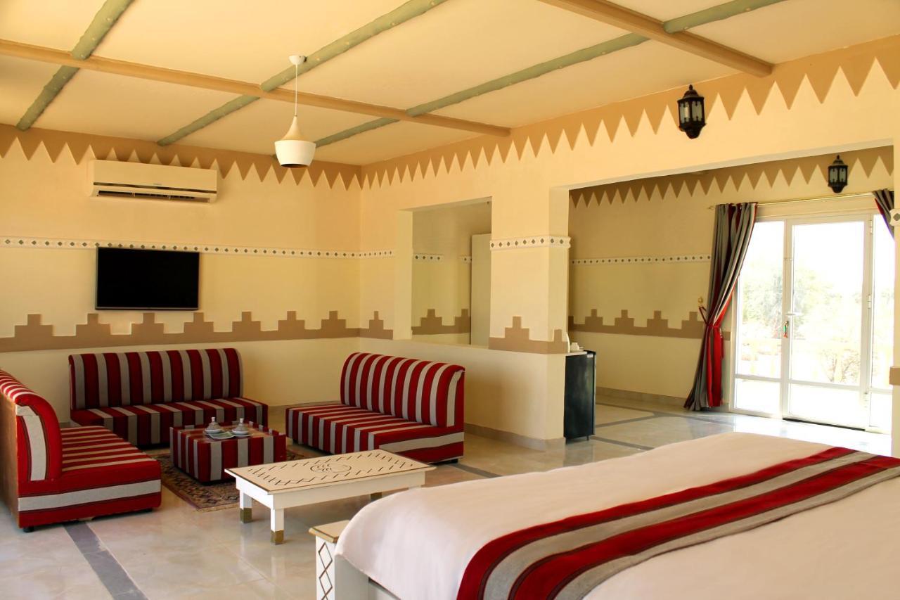 Отель Golden Palm Oasis Fulayj al Masha'ikh Экстерьер фото
