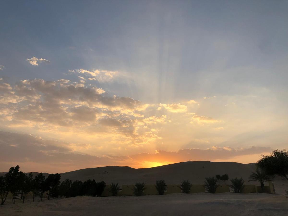 Отель Golden Palm Oasis Fulayj al Masha'ikh Экстерьер фото