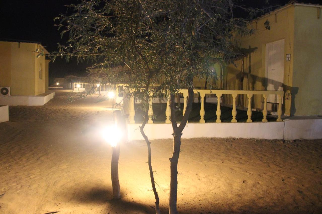 Отель Golden Palm Oasis Fulayj al Masha'ikh Экстерьер фото